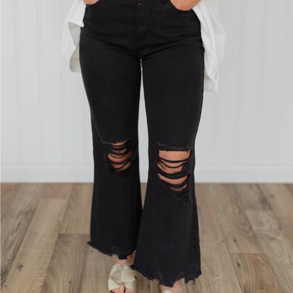 Distressed Jean - Picture 2 of 4